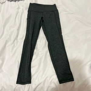 Cute dark green leggings aerie in great condition worn once or twice